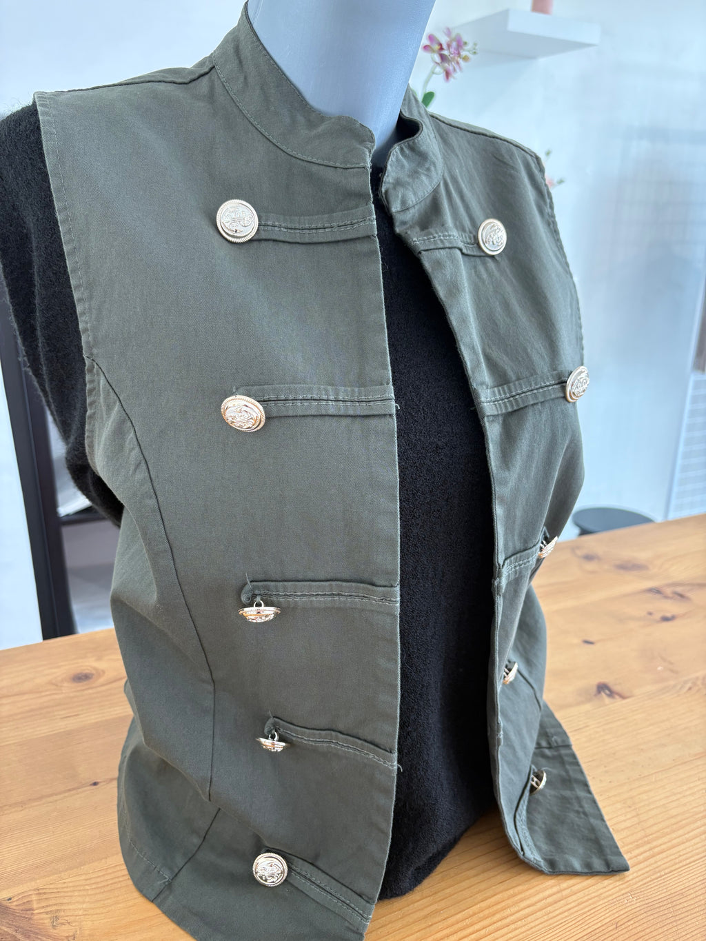 Veste Sans Manches Brandebourgs OL7051